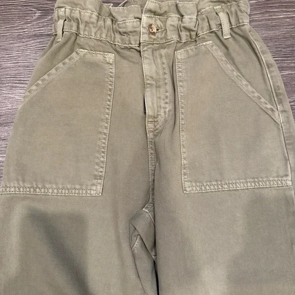 Zara High Rise Boyfriend Jeans - Picture 2 of 2